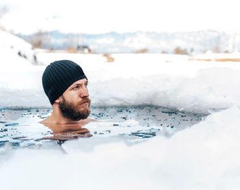 Can Ice Baths Really Reduce Stress and Anxiety?