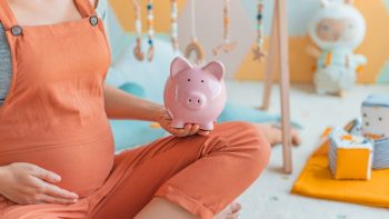 How to Save Money When Having a Baby